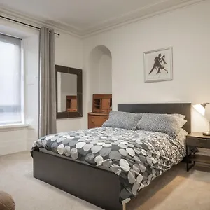 Hutch 2 Bed Aberdeen