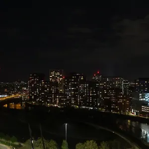 https://canary-wharf-o2.cambridgehotelsuk.com