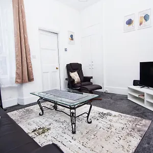 The Summit West End- Elegant With Free Parking In Prime Location Aberdeen