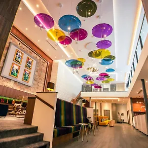 Sandman Signature & Hotel
